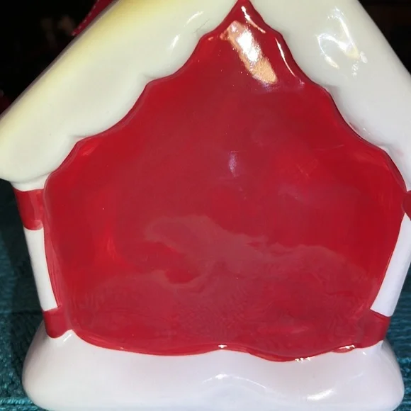 Rae dunn SANTAS WORKSHOP birdhouse - Picture 8 of 8